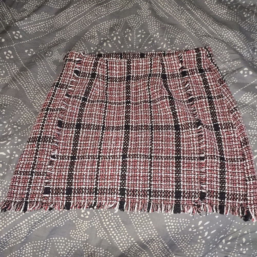 Tweed mini skirt